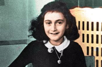 was anne frank bisexual|Scholars restore pages on sexuality that Anne Frank。